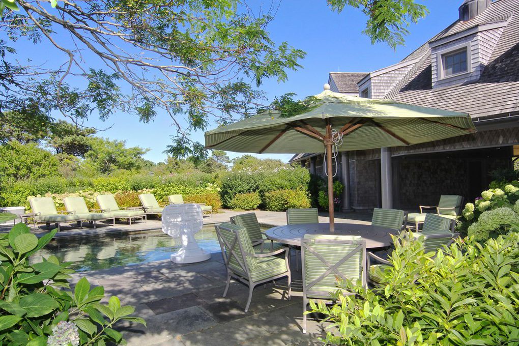 79 Turkeyland Cove Rd, Edgartown, MA 02539