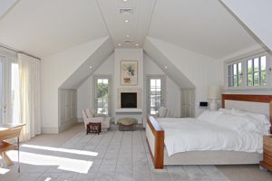 79 Turkeyland Cove Rd, Edgartown, MA 02539 - Bedroom