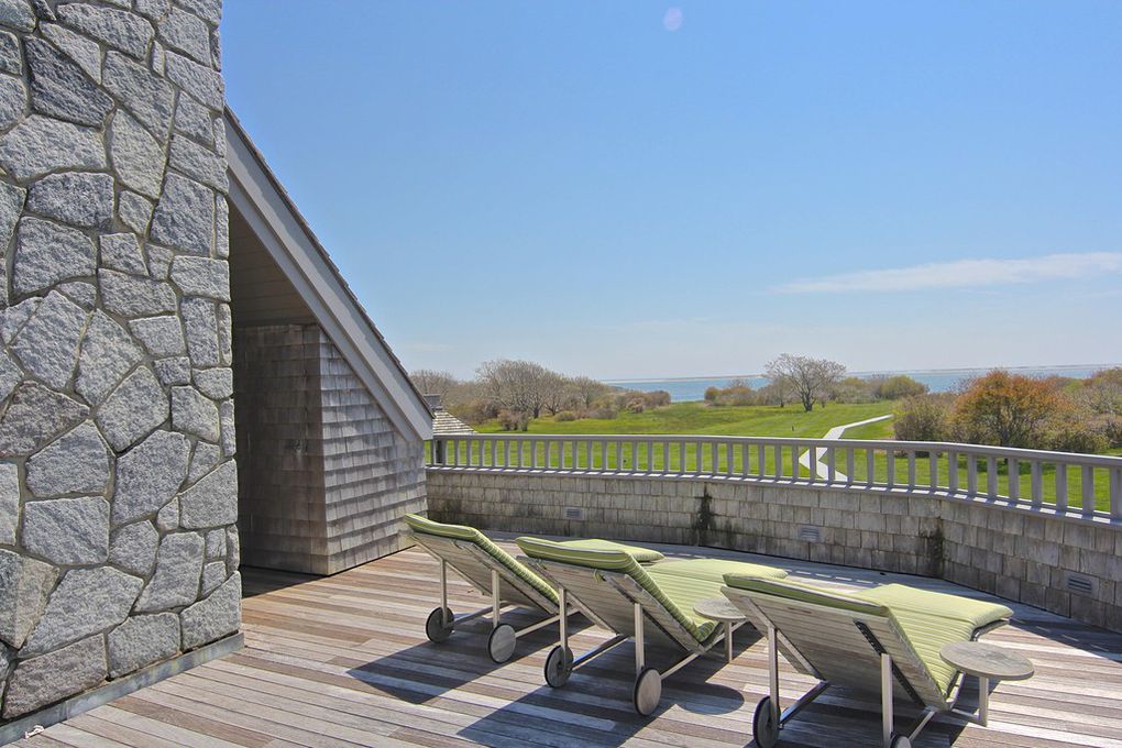 79 Turkeyland Cove Rd, Edgartown, MA 02539