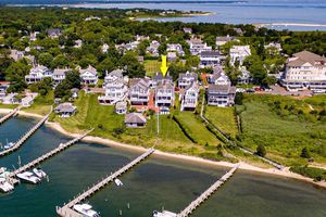 117 N Water St, Edgartown, MA 02539